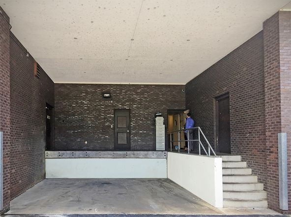 Riverfront Professional Center: 644 Cesery Boulevard, Jacksonville, FL 32211